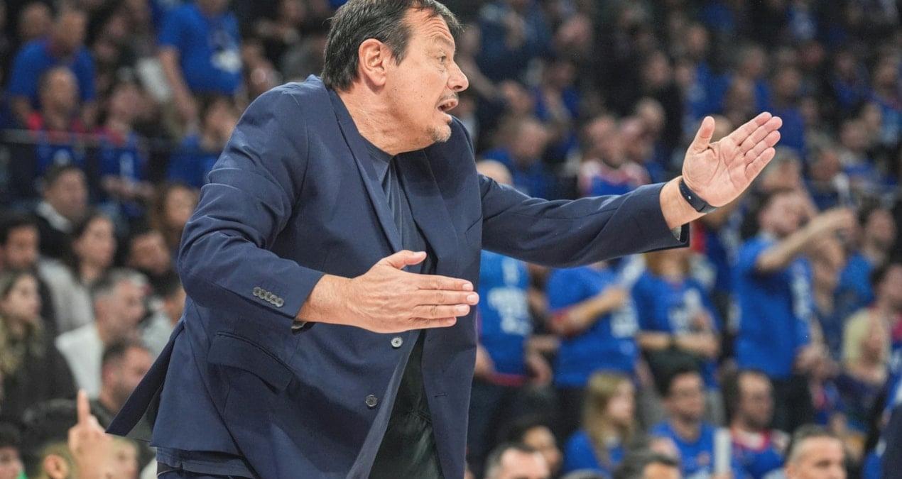 Anadolu Efes taraftarı ile Ergin Ataman arasında gerginlik