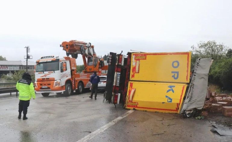 Anadolu otoyolu’nda tır faciası: Kilometrelerce kuyruk