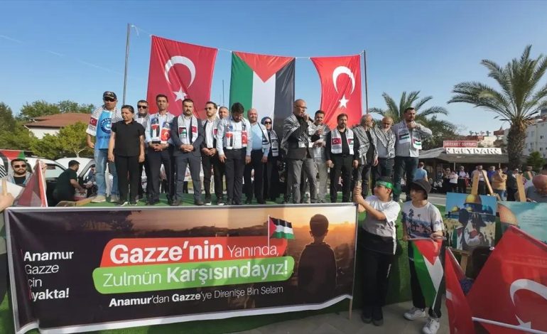 Anamur’da Filistin’e Destek Yürüyüşü