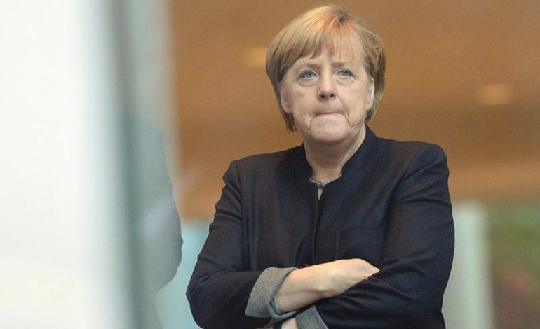 Angela Merkel’den yeni hükümetin göç politikasına eleştiri