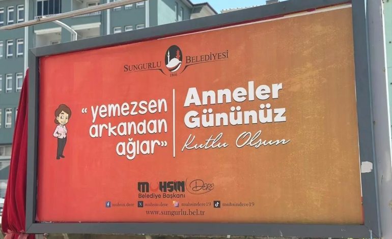 Anneler Günü’nde Neşeli Kutlama