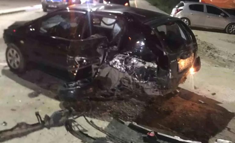 Antalya’da Trafik Kazası: 2 Yaralı