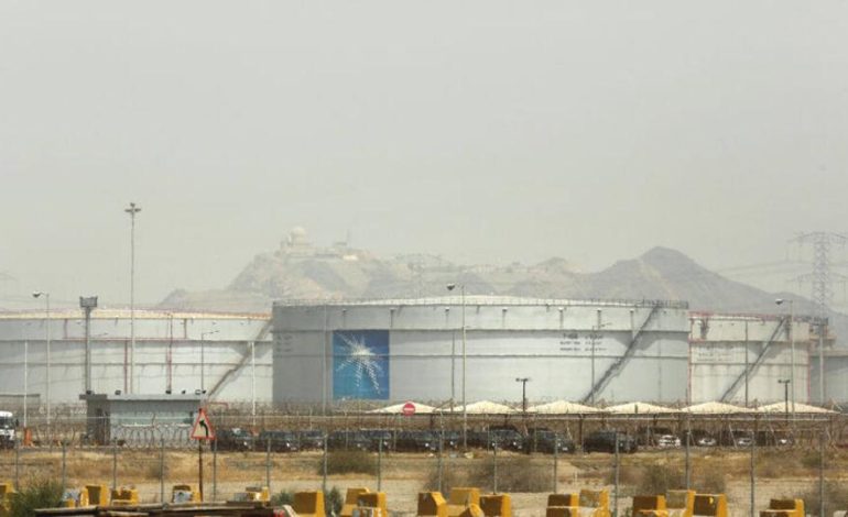 Aramco’nun net kârı ilk çeyrekte gerileyen petrol fiyatlarıyla düştü