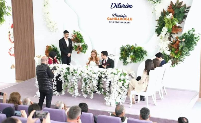 Arnavutköy Belediyesi’nde Duygu Dolu Nikah Töreni