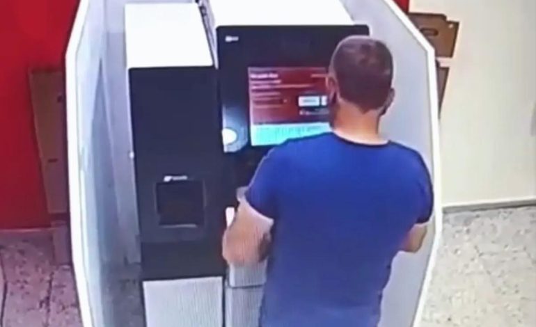 ATM’de 13 Bin Lira Çalındı