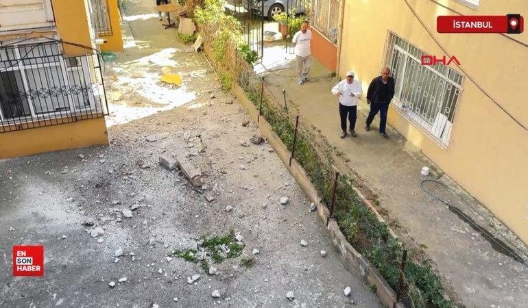 Avcılar’da 7 katlı binanın çatısındaki beton parçalar düştü