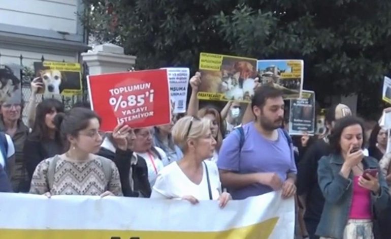 AYM kararına tepkiler çığ gibi büyüyor