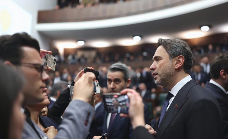 Bakan Bayraktar: Suriye’ye elektrik ihracatı 3 katına çıkacak