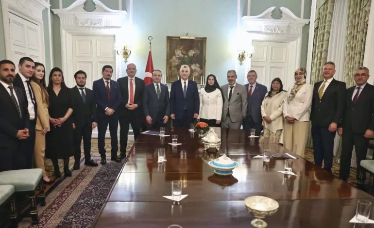 Bakan Bolat Londra’da MÜSİAD ile Görüştü