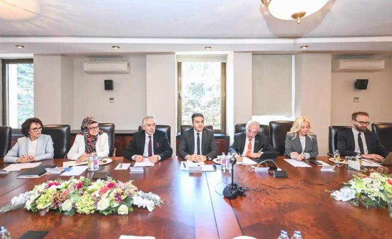Bakan Ersoy’dan Kültür ve Sanat Vizyonu Toplantısı