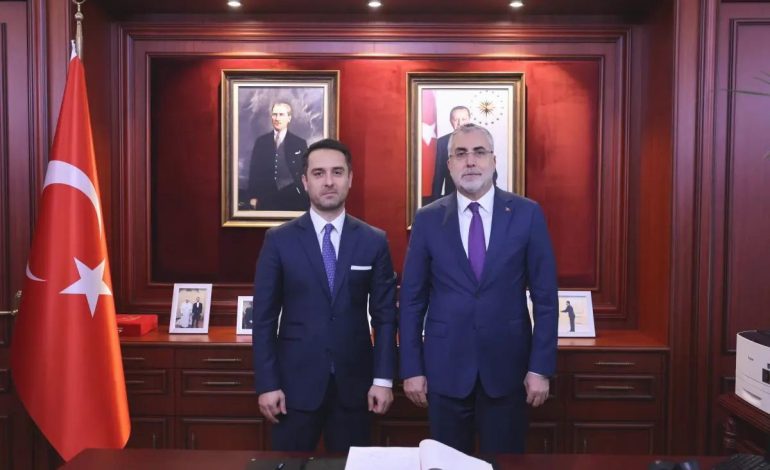 Bakan Işıkhan Taşkent Büyükelçiliği’ni Ziyaret Etti