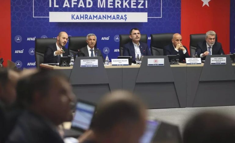 Bakan Kurum, İstanbul Toplantısında Deprem Kararlarını Takip Edeceğini Belirtti