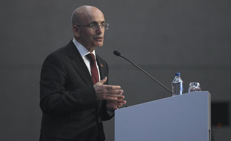 Bakan Şimşek: Enflasyonu indirerek finansmana erişimin önünü kalıcı bir şekilde açacağız