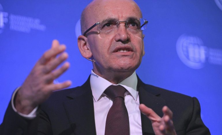 Bakan Şimşek: Yurt içi finansal koşullar enflasyonla mücadelemizi destekliyor