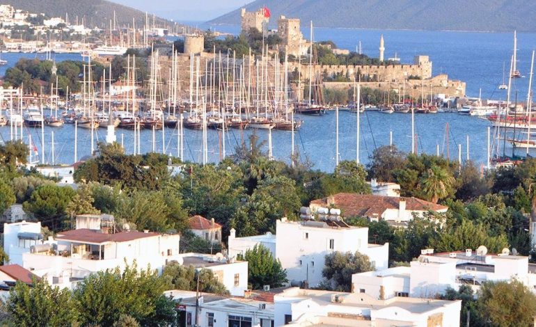 Bakanlık turistik ilçelerdeki inşat yasağını 15 gün uzattı
