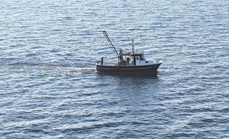Balık tutmak için denize açıldılar, 428 bin TL ceza aldılar