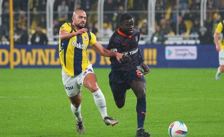 Başakşehir – Fenerbahçe maçının ilk 11’leri