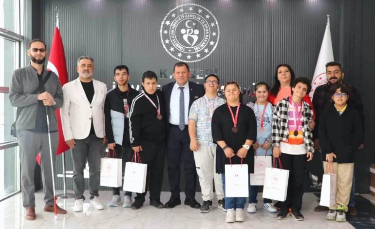 Başarılı Sporcular Kayseri’de Ziyaret