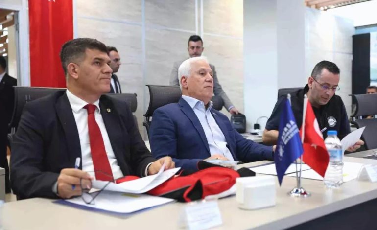 Başkan Bozbey; “Bursalıların da çalışma arkadaşlarımızın da haklarını koruyoruz”