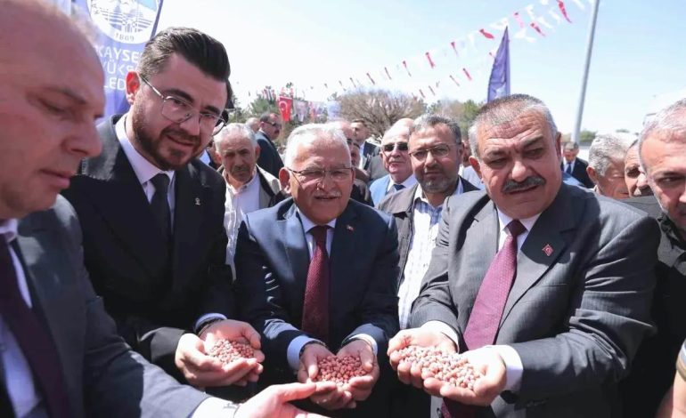 Başkan Büyükkılıç’tan Dünya Çiftçiler Günü’nde 1 milyar TL’lik güçlü mesaj