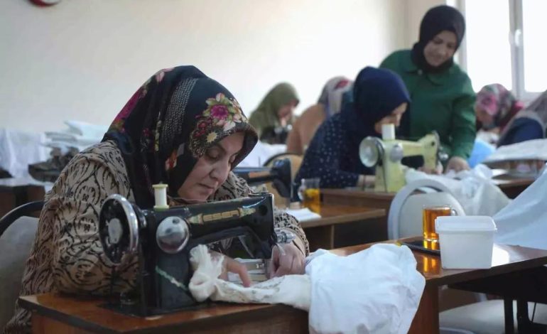 Bayburtlu Kadınlar Beyaz İş Nakışlarıyla Ekonomiye Katkı Sağlıyor