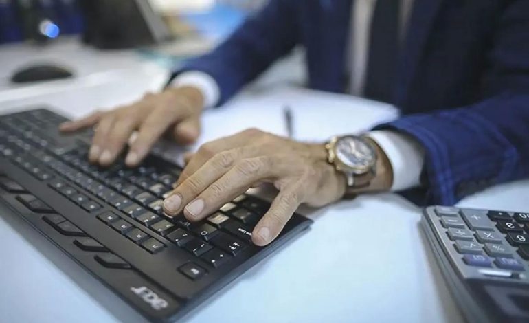 Bazı memurluklar için yaş sınırı geliyor