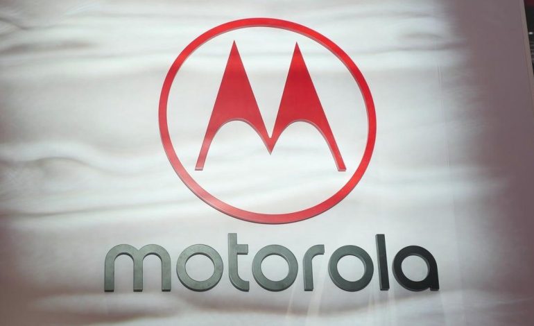 Bazı Motorola telefonlarında hızlı pil tüketimi ve aşırı ısınma sorunları yaşanıyor