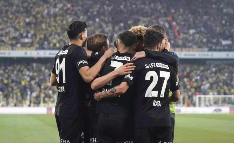 Beşiktaş Derbilerde Üstün Performans Gösterdi