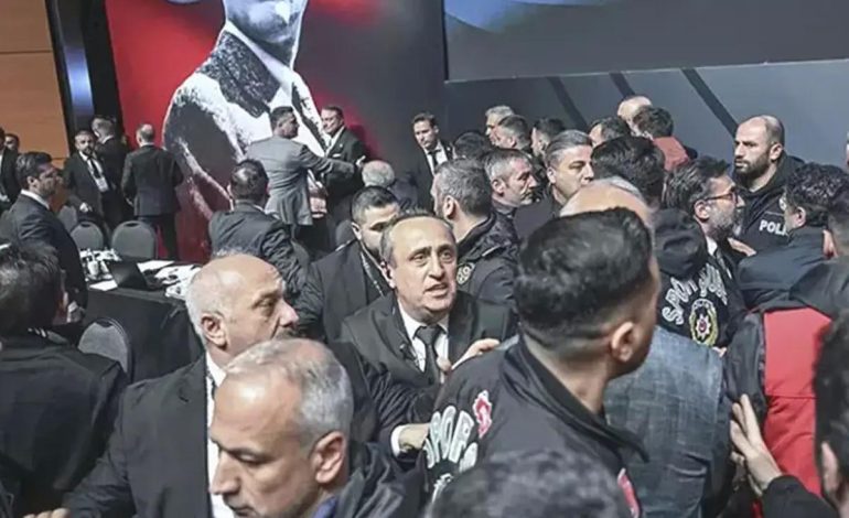 Beşiktaş Divan Kurulu’nda birbirine giren Hasan Arat ve Tevfik Yamantürk için ihraç kararı