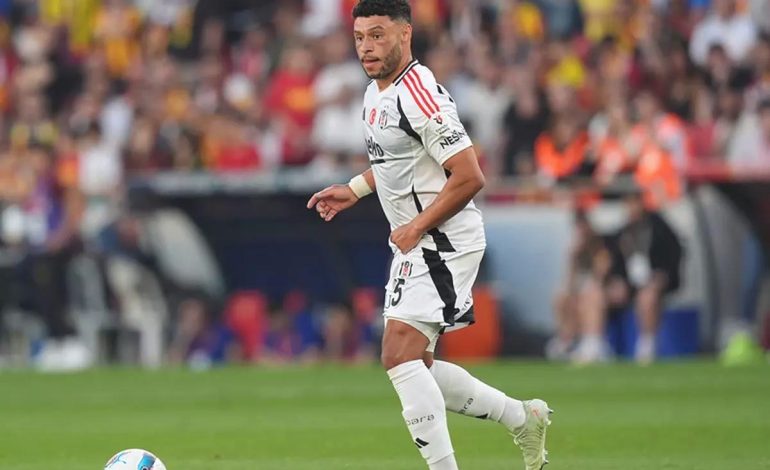 Beşiktaş’a kötü haber! Chamberlain sakatlandı