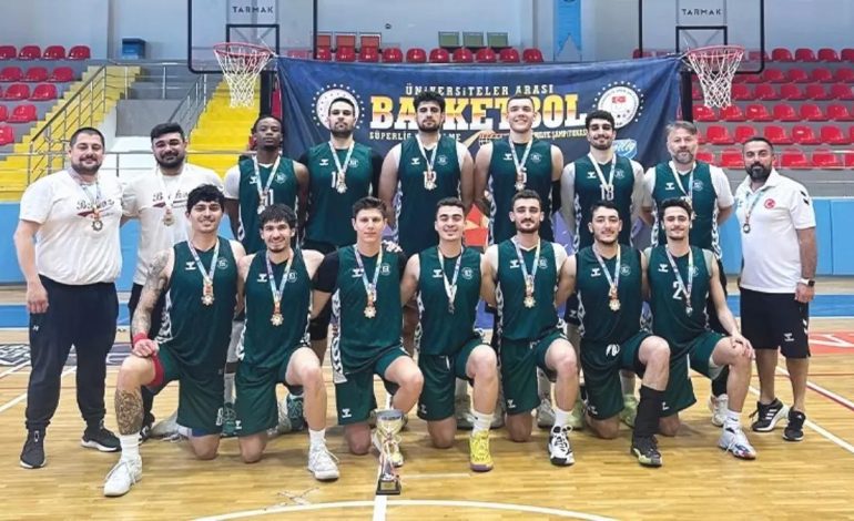 Beykoz Üniversitesi İki Branşta Şampiyon Oldu