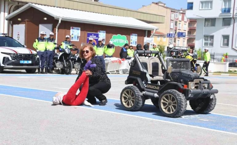 Bilecik’te Trafik ve İlk Yardım Haftası Kutlandı