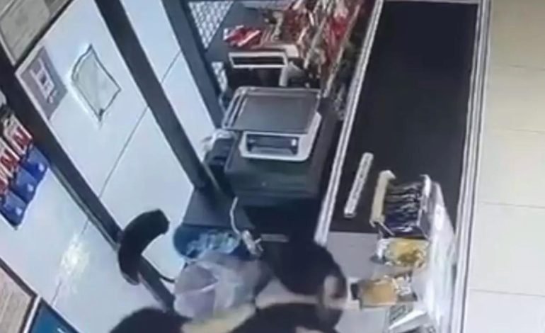Bodrum’da Market Çalışanına Darbe