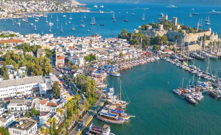 Bodrumlu turizmci isyanda “Sezona sessiz başladık, imdadımıza yetişecek bir hızır bekliyoruz”