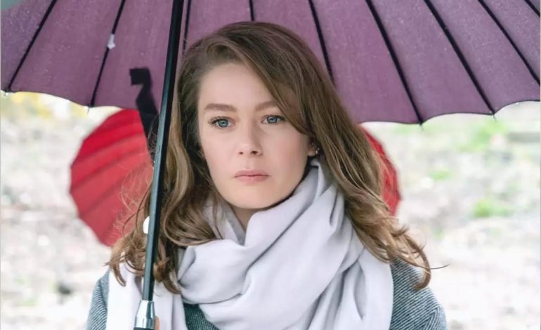 Burcu Biricik dolandırıcıların hedefinde