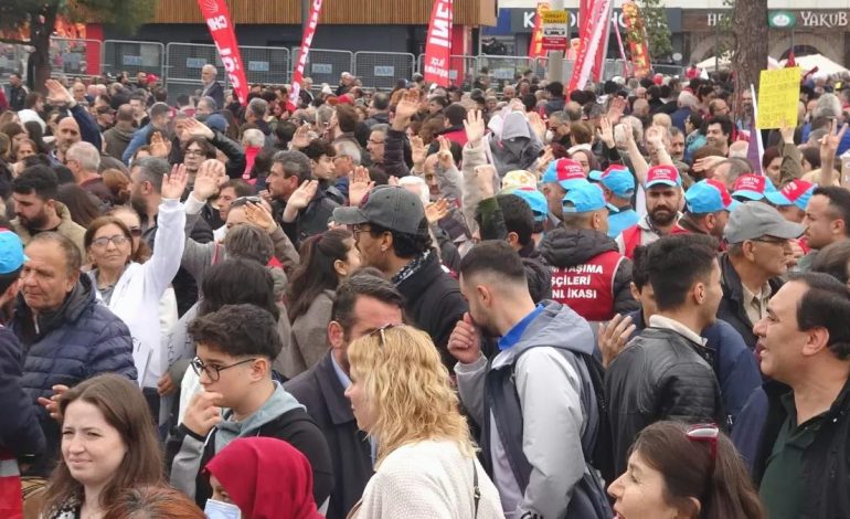 Bursa’da 1 Mayıs Coşkusu