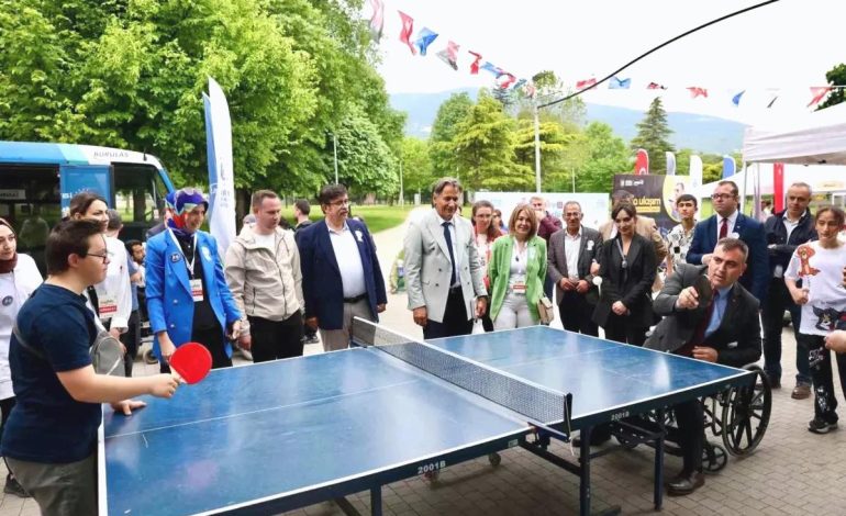Bursa’da ‘Engelsiz Bursa Buluşması’ Düzenlendi