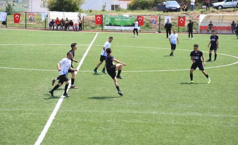Çameli Futbol Turnuvası Şampiyonu Barcelona SK
