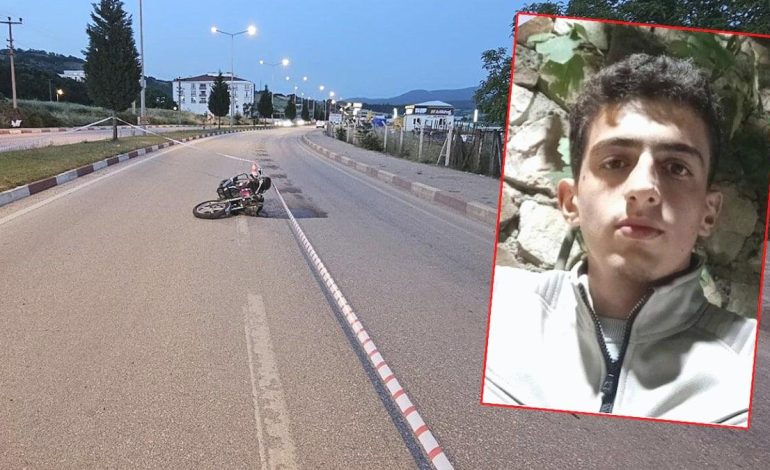 Çanakkale’de feci kaza: 19 yaşındaki genç can verdi