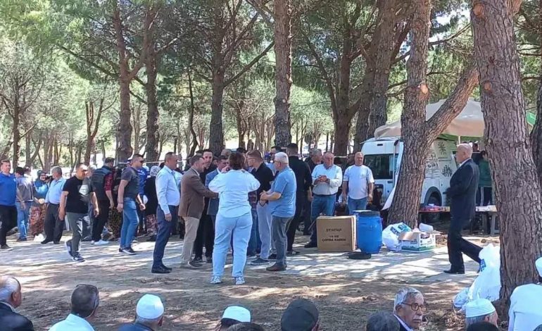 Çanakkale’nin Kızıl Köyü’nde Geleneksel Çiftçi Hayrı Yoğun İlgi Gördü