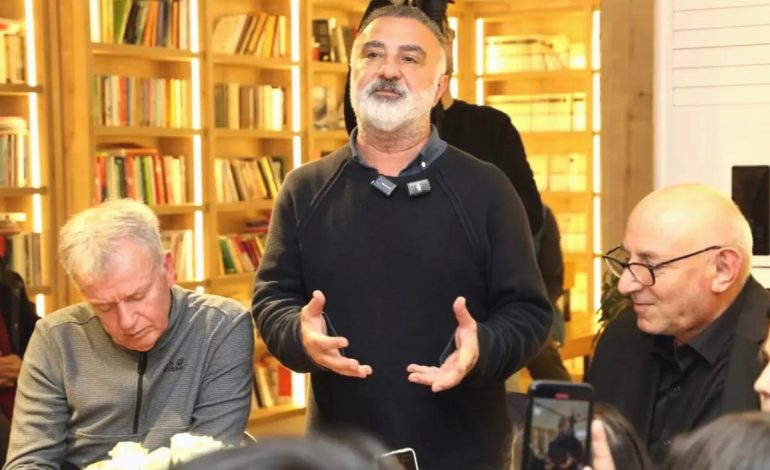 Cengiz Bozkurt, Karasu’da Hayranlarıyla Buluştu