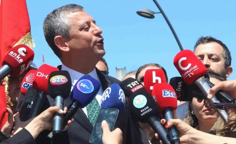 CHP Genel Başkanı Özel, Soma’daki anma programına katıldı