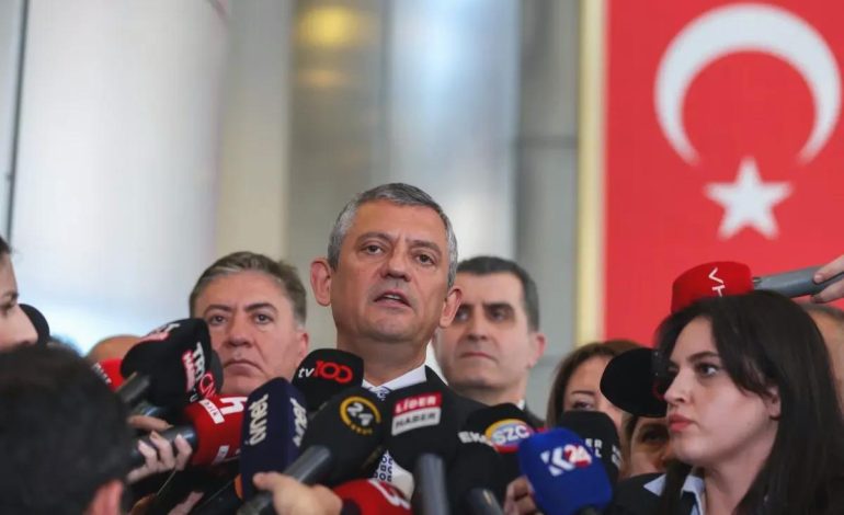 CHP Genel Başkanı Özgür Özel: ‘Meclis’te bir komisyon kurulması fikrine Devlet Bey’in olumlu yaklaşımı önemli’