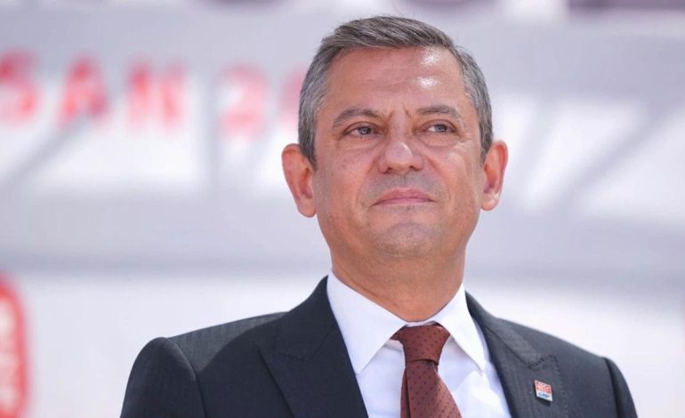 CHP Genel Başkanı Özgür Özel’den 32 anneye tebrik telefonu