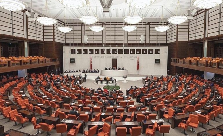 CHP Meclis’te görev alacak isimler için seçim yapacak