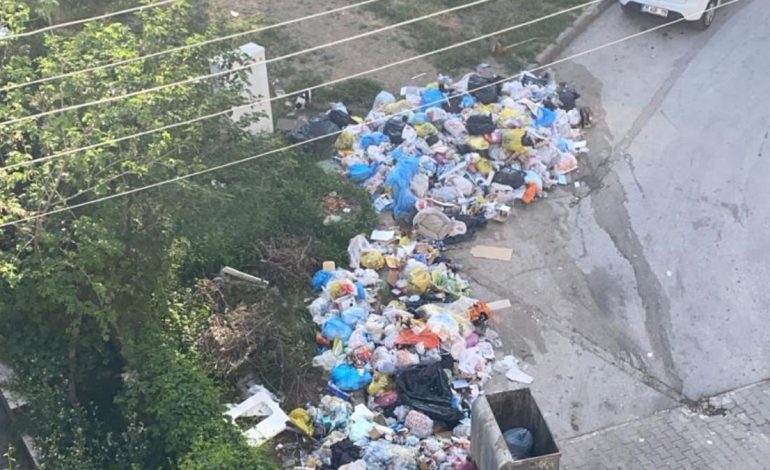 CHP’li belediyelerde çöp sorunu bitmiyor