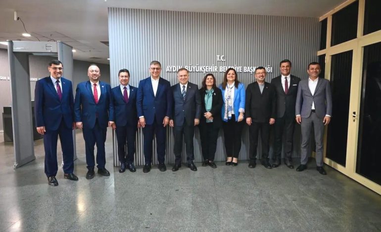 CHP’li Ege Bölgesi Belediye Başkanları Aydın’da Toplandı