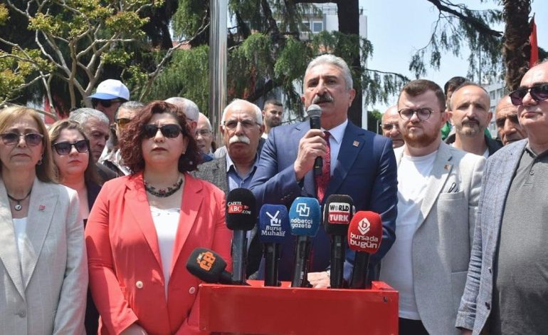 CHP’nin, bilboardları kullanmasına izin vermeyen TMSF’ye tepki