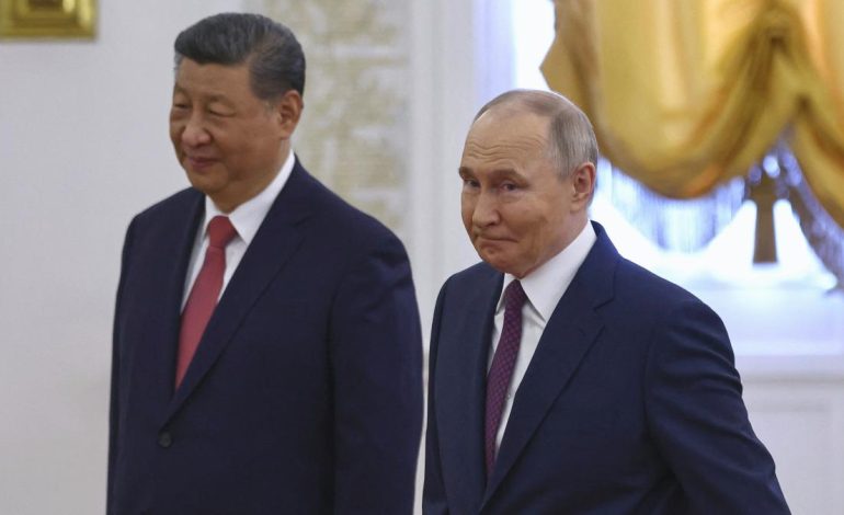 Çin Devlet Başkanı Şi, Kremlin’de Vladimir Putin’le görüştü