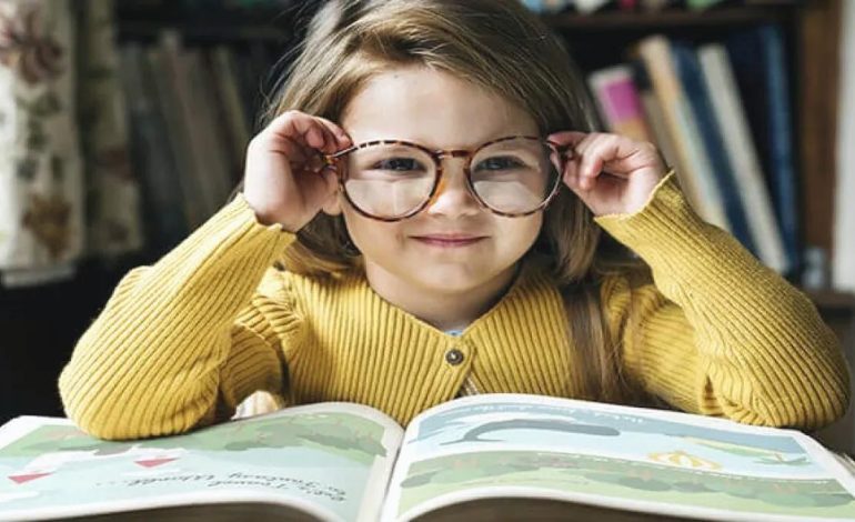 Çocukların yüksek zekaya sahip olduğunu gösteren 10 işaret